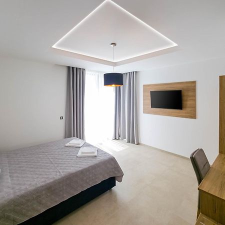 Maresole Beachfront Residence Poreč Eksteriør billede