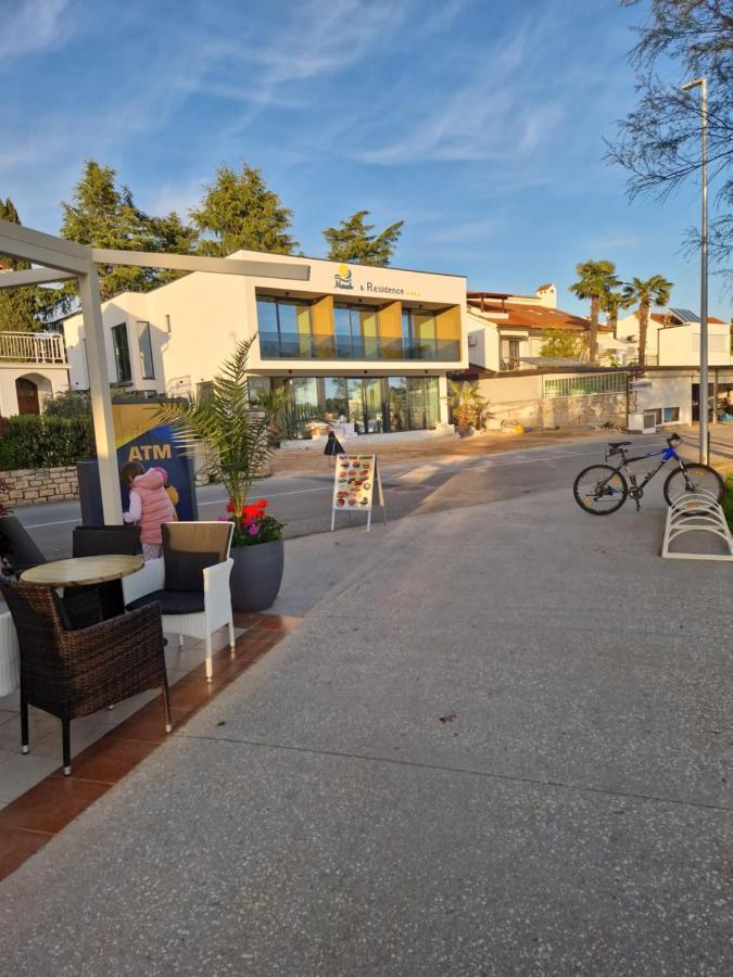 Maresole Beachfront Residence Poreč Eksteriør billede